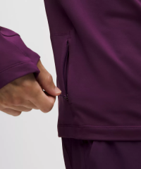 Man Fleece Half-Zip Long-Sleeve Shirt