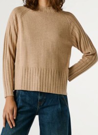 Woman collar knit jumper