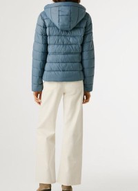 Woman hooded puffer jacket