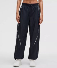 Woman Lightweight Jogger