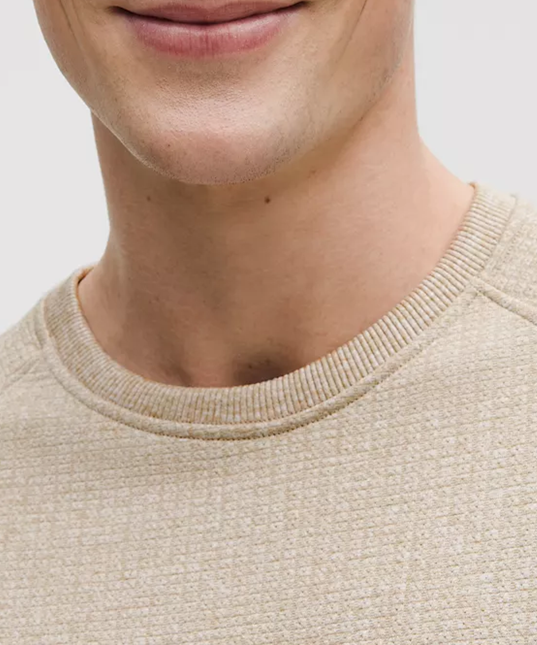 Man Long-Sleeve Crew