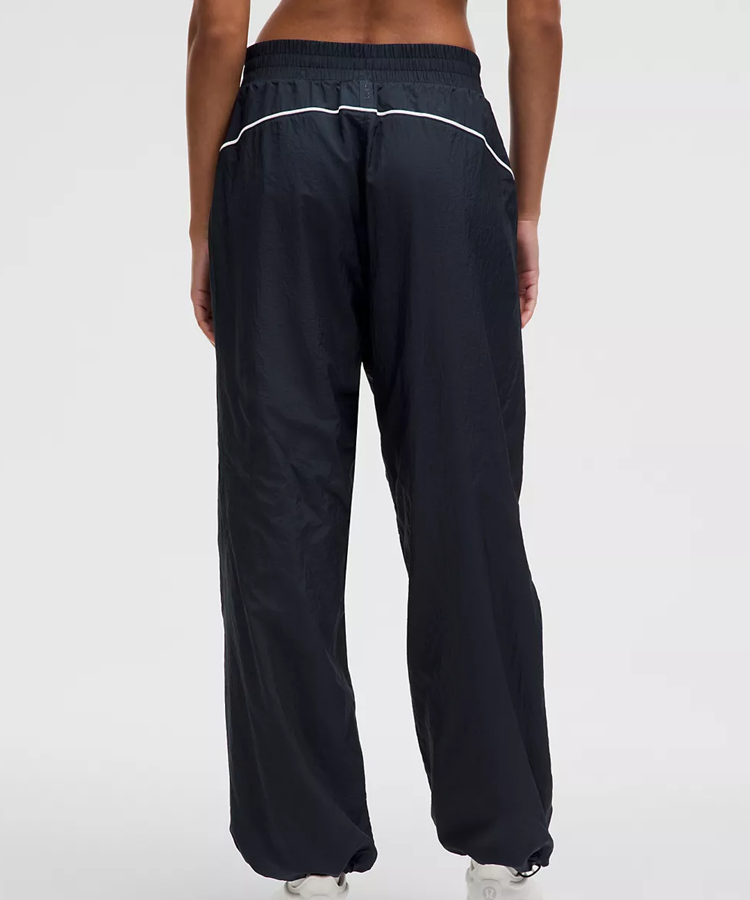 Woman Lightweight Jogger